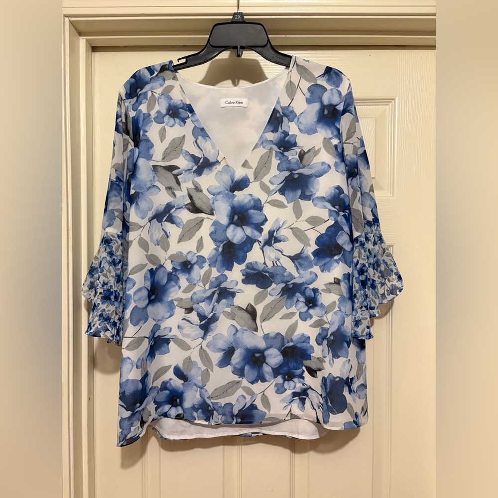 Calvin Klein White and Blue Floral Blouse